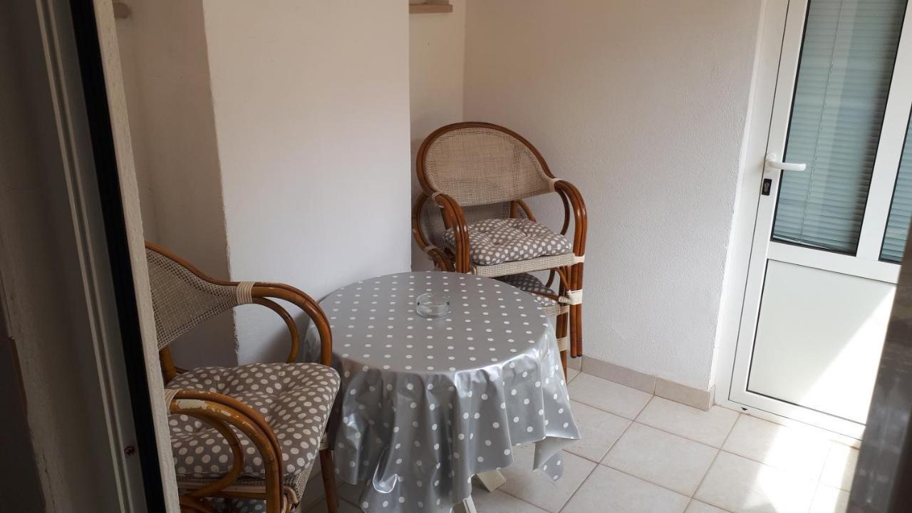 Apartmani Riba Makarska Exterior foto